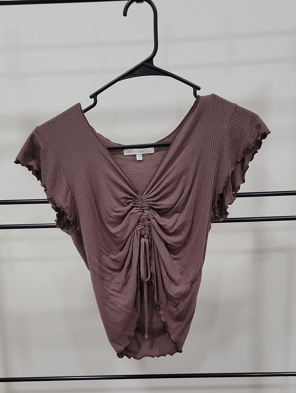 Antistar Ruched V-Neck Crop Top in Mauve Brown